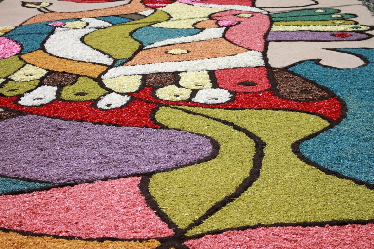 CORPUS – NATURAL FLOWER CARPETS FOR CORPUS